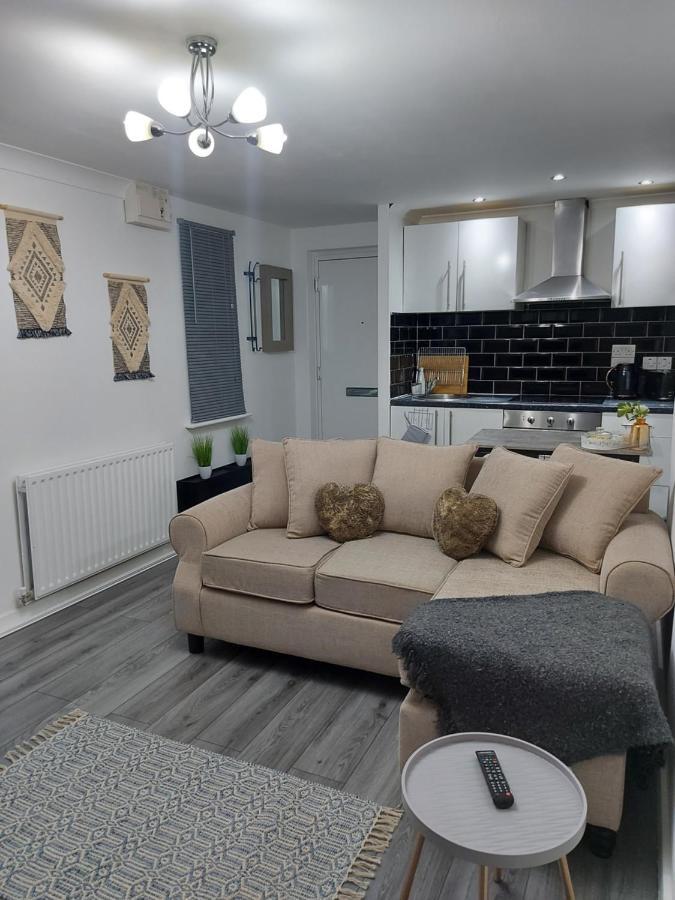 Lovely 1-Bedroom Condo With Parking On Premises Minworth Экстерьер фото