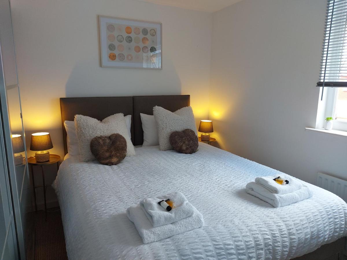 Lovely 1-Bedroom Condo With Parking On Premises Minworth Экстерьер фото